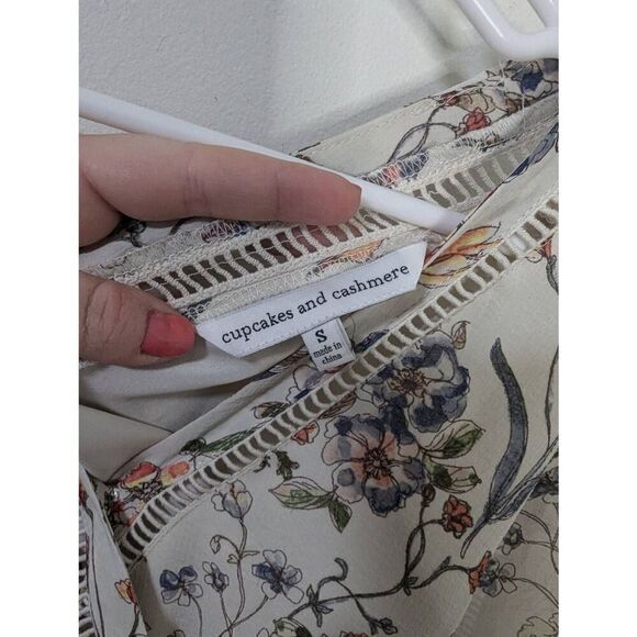 Cupcakes & Cashmere Long Sleeve Floral Dress - Size Small - Picture 6 of 8